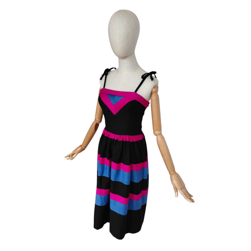 Jurk VINTAGE striklintjes