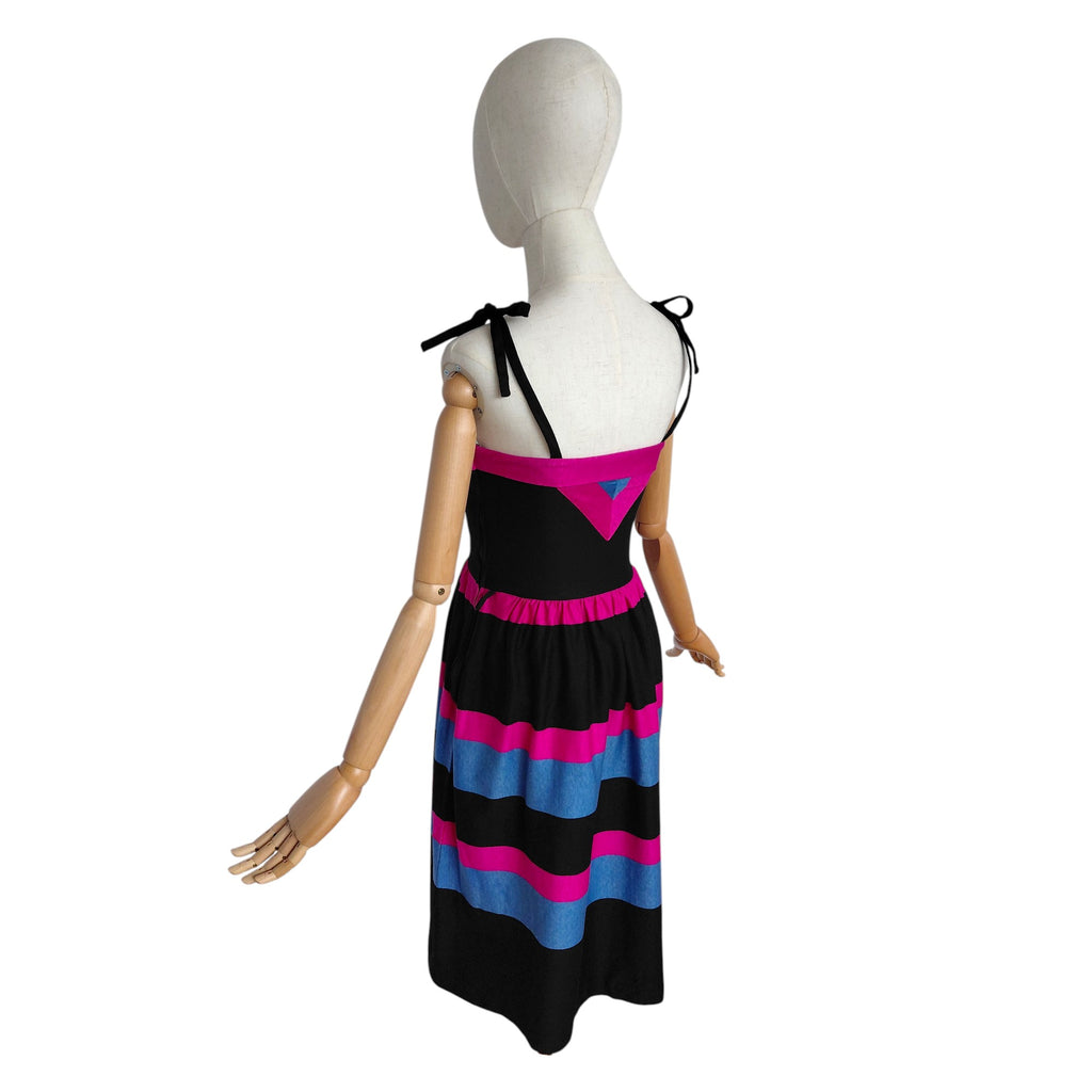 Jurk VINTAGE striklintjes